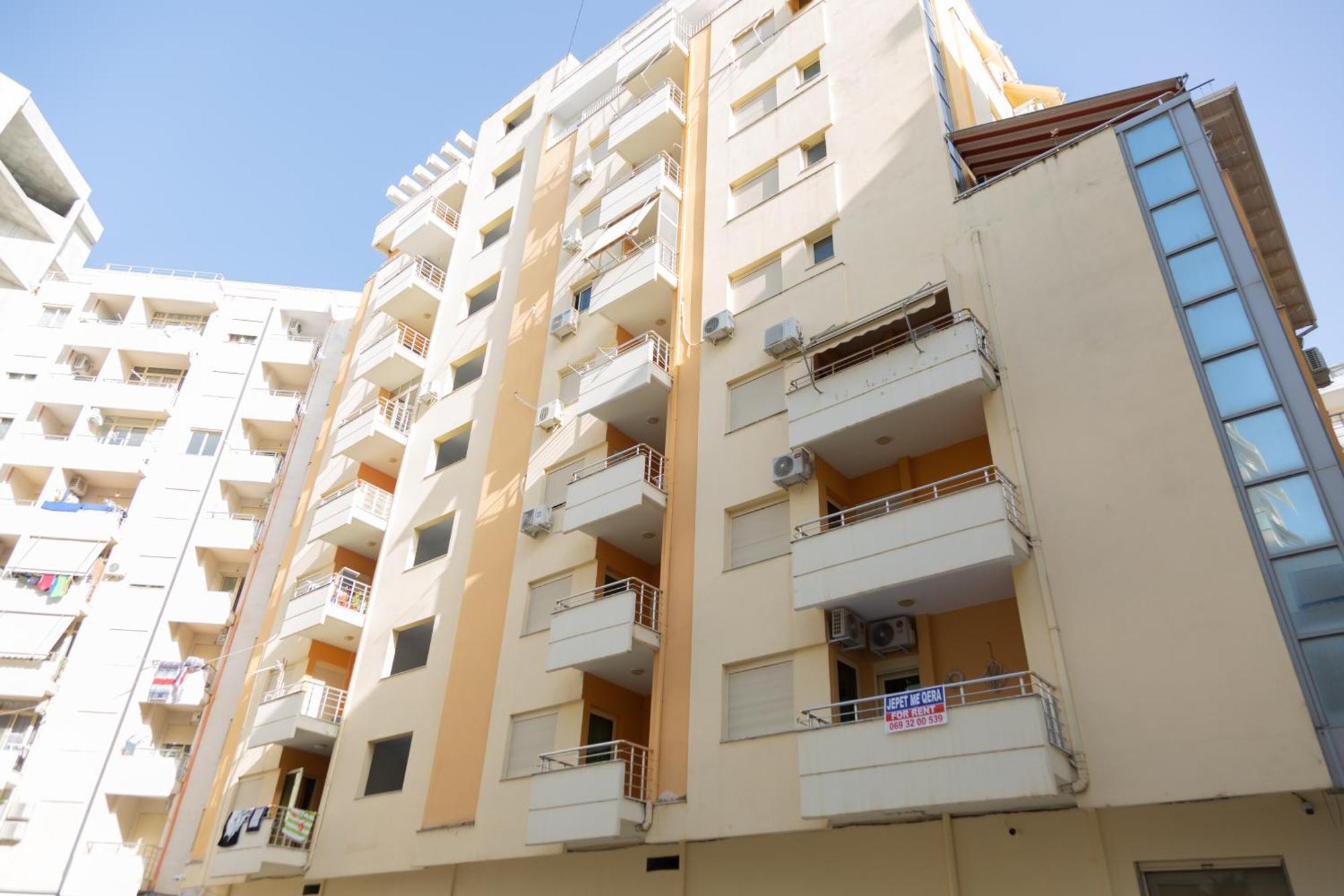 Gloria'S Apartment Lungomare Vlore Exterior photo